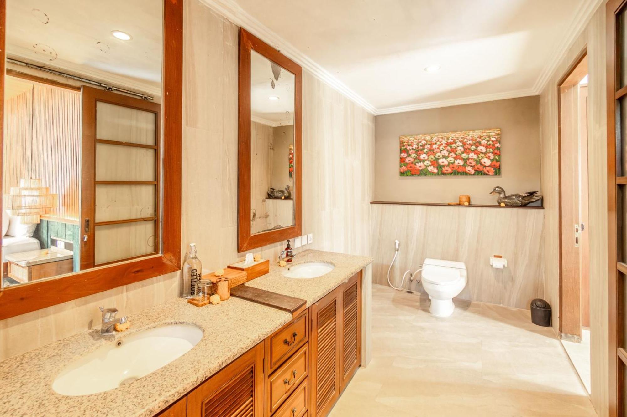 Kecapi Villa Seminyak By Ini Vie Hospitality Экстерьер фото