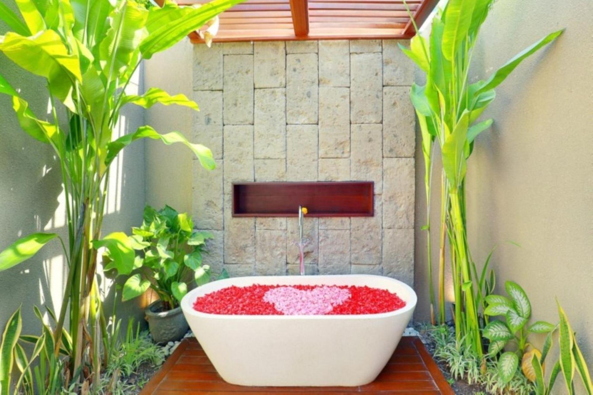 Kecapi Villa Seminyak By Ini Vie Hospitality Экстерьер фото
