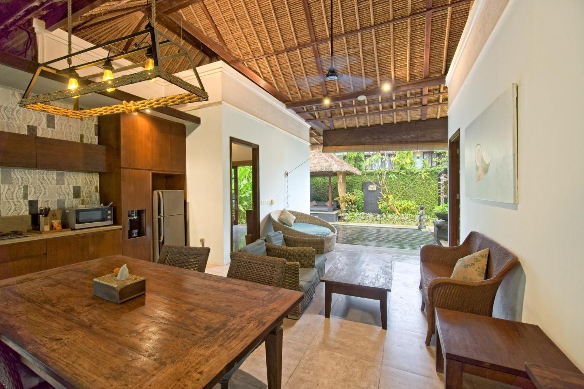 Kecapi Villa Seminyak By Ini Vie Hospitality Экстерьер фото